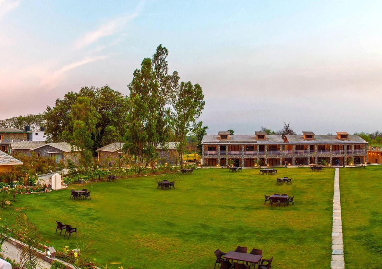 Tag Resorts The Banyan Retreat Rāmnagar Exterior foto