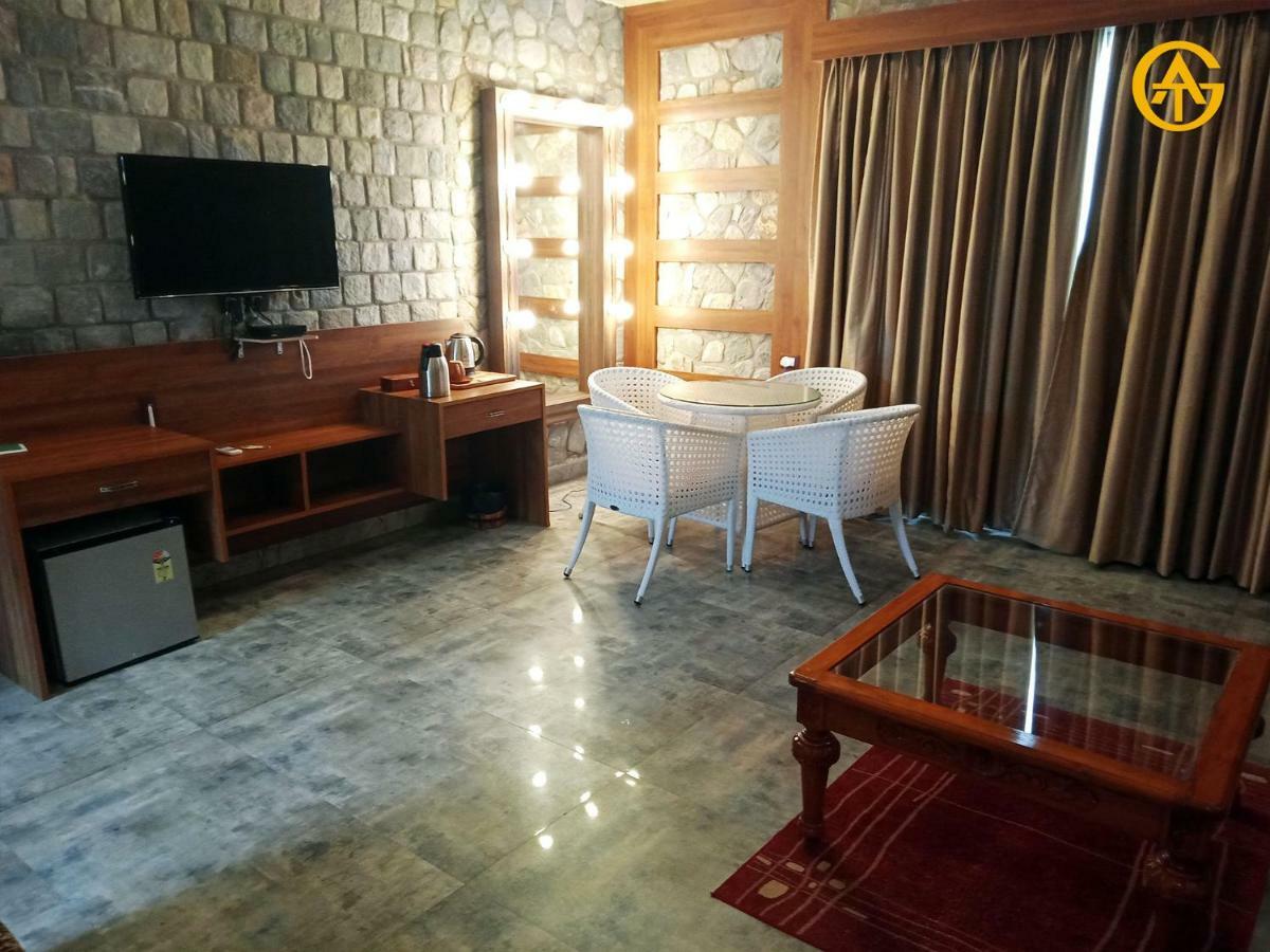 Tag Resorts The Banyan Retreat Rāmnagar Exterior foto