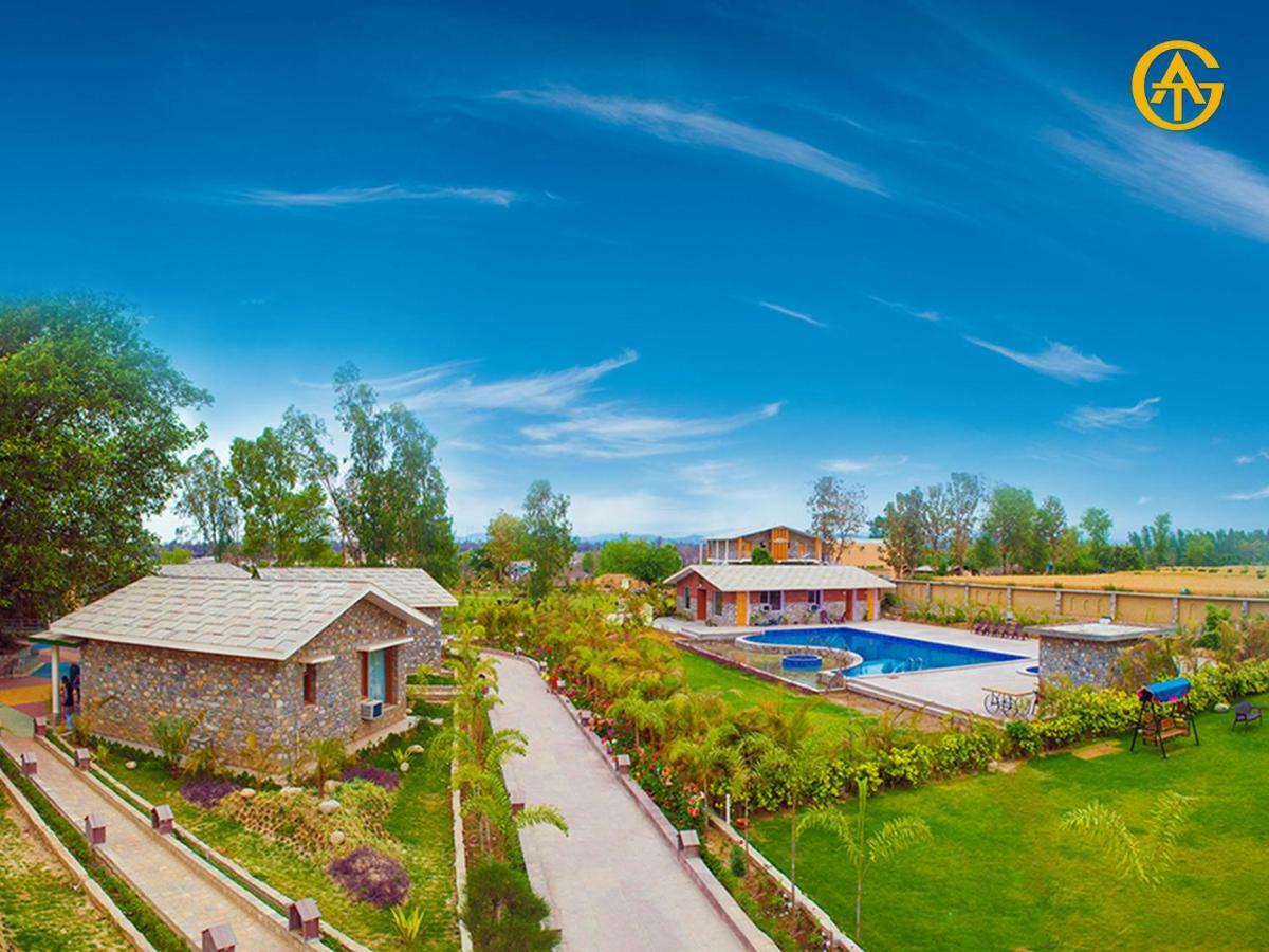 Tag Resorts The Banyan Retreat Rāmnagar Exterior foto